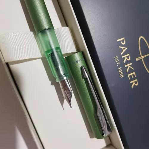 LAPICERA PARKER FUENTE VECTOR XL 2159744/45/46/47/